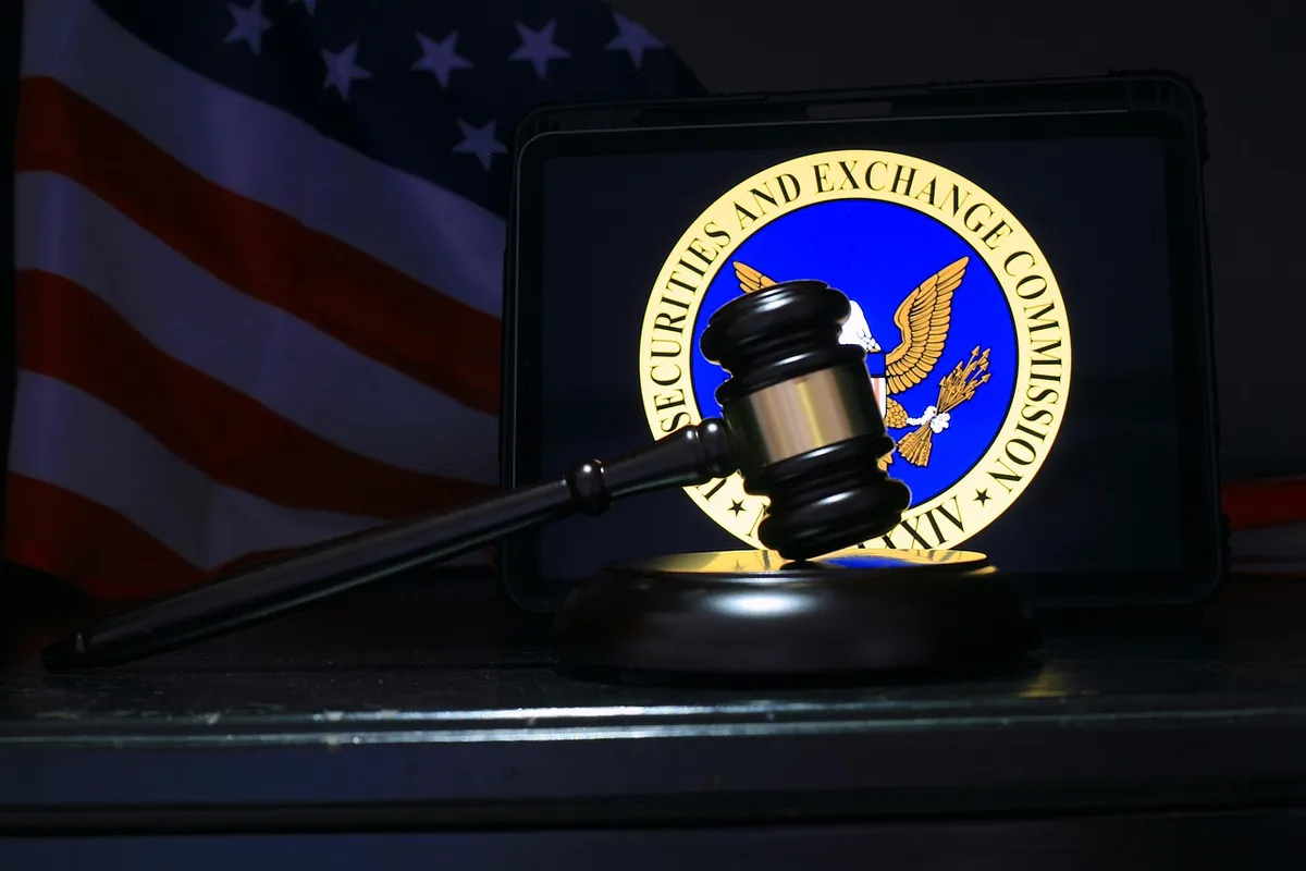 gavel, usa, flag, justice, judge, courtroom, lawsuit, law, regulation, symbol, america, lawyer, securities, exchange, commission, finance, stocks, crypto, nft,