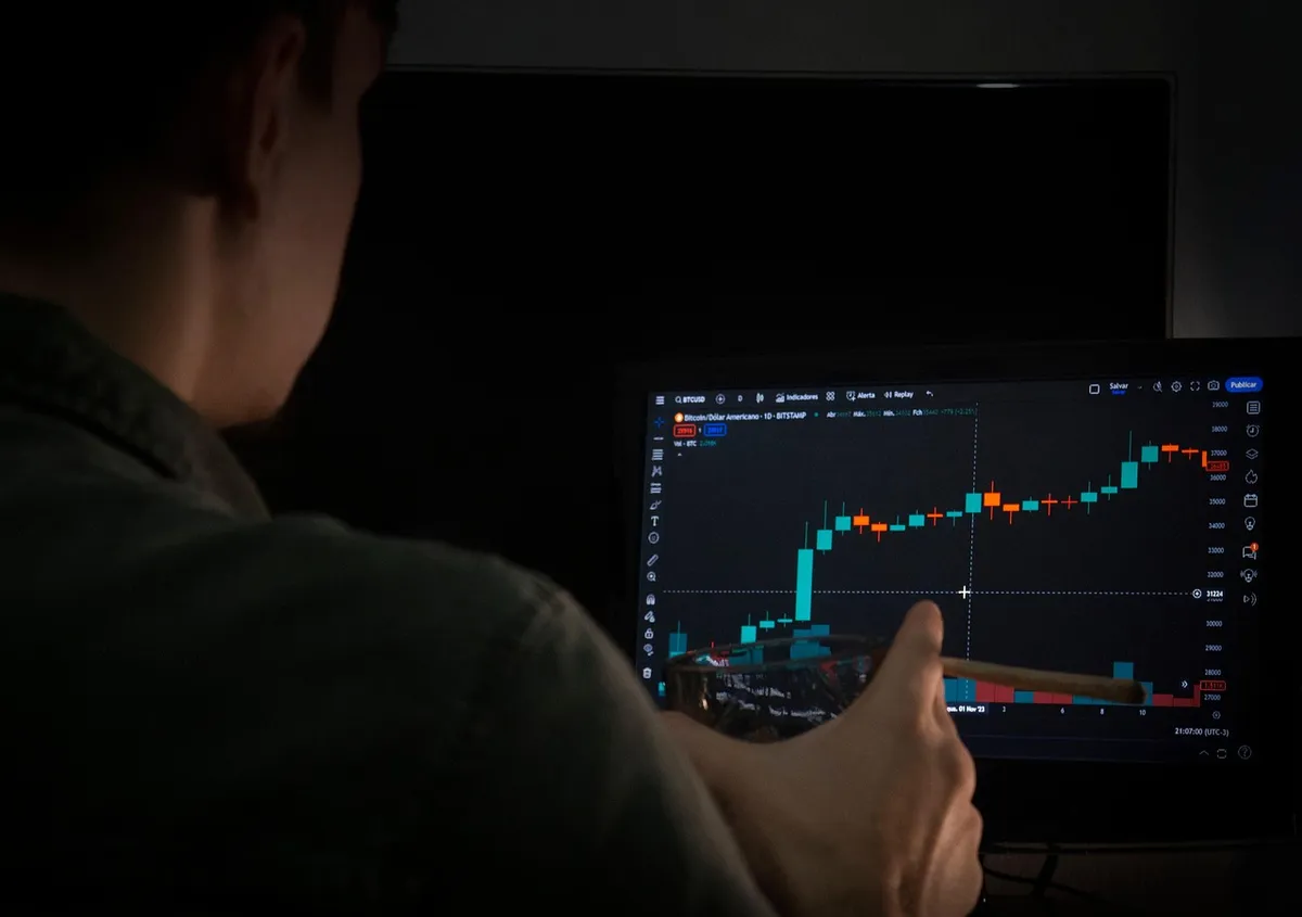 man, drinking, whiskey, brandy, liquor, smoking, tobacco, cigarette, addiction, habit, cryptocurrency, bitcoin, crypto, technology, digital, virtual, finance, a