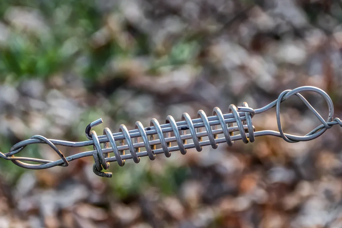 wire, braid, bent, metal, technology, barrier, fence, fenced in, delimitation, blocked, limitation, fencing, spiral