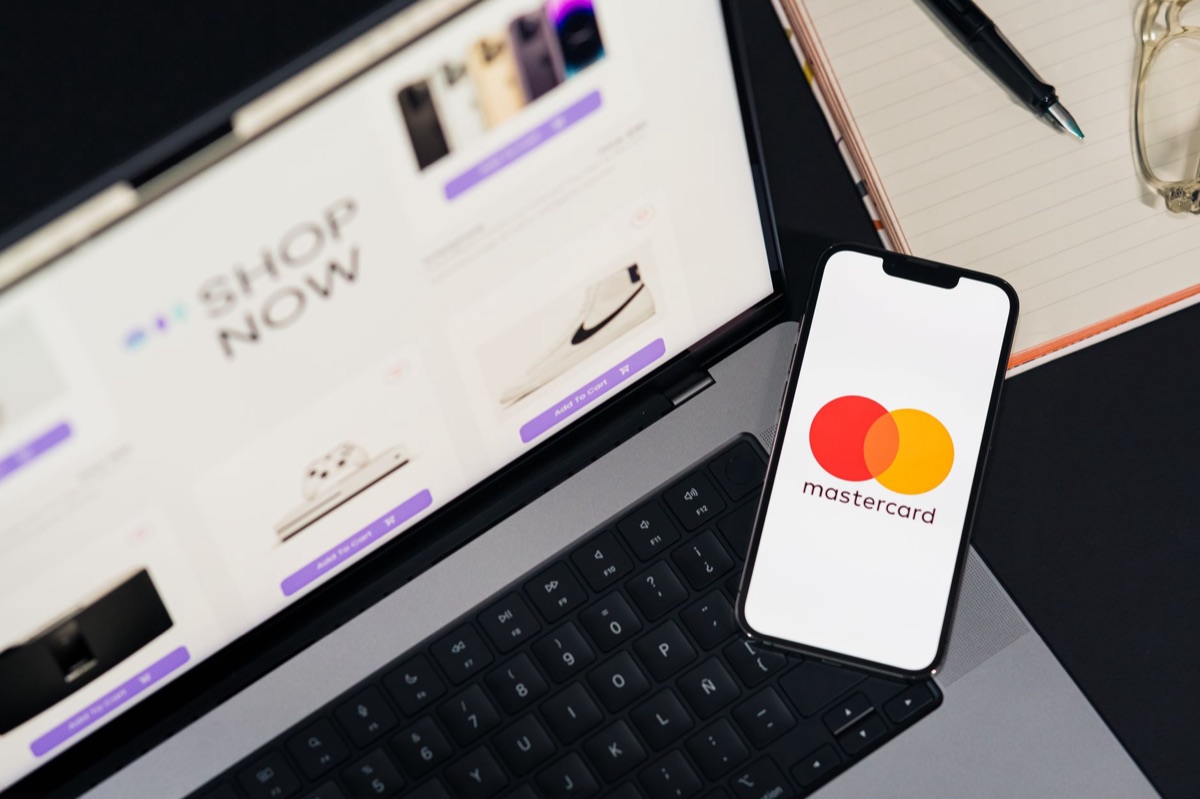 Digital wallet interface displaying balance and transaction history